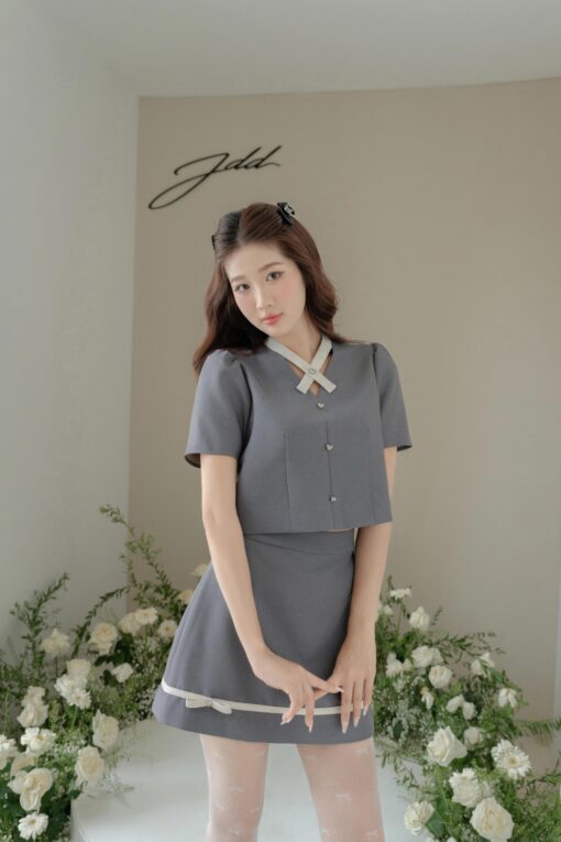 chân váy chữ A đè gấu full set